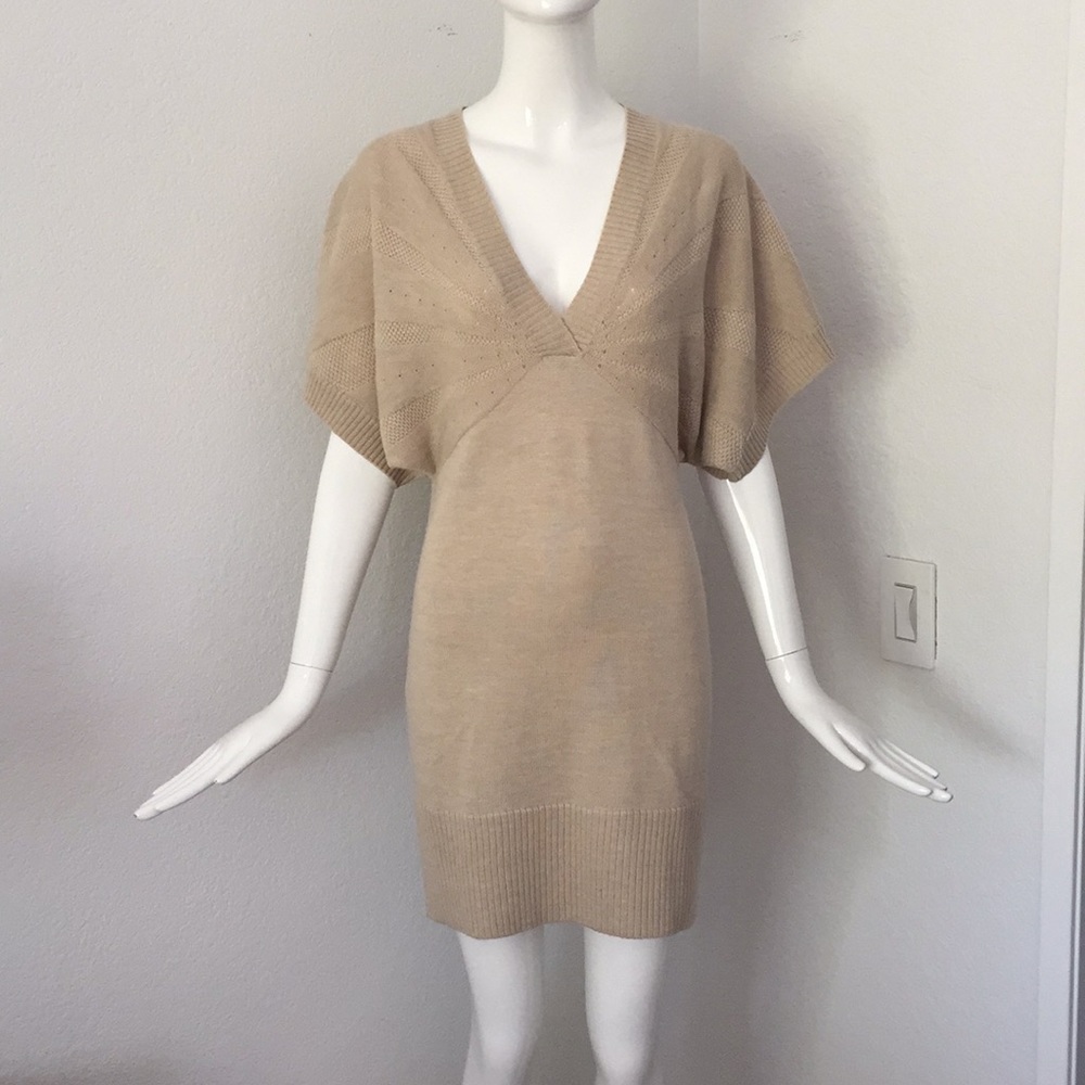Banana republic beige dolman sleeve sweater dress